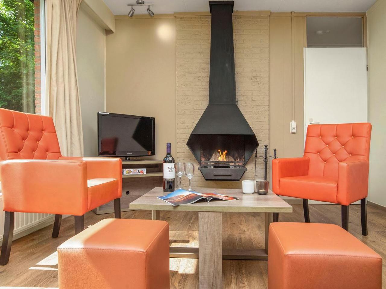 Luxury 4-Person Bungalow In The Holiday Park Landal Twenhaarsveld Holten Phòng bức ảnh