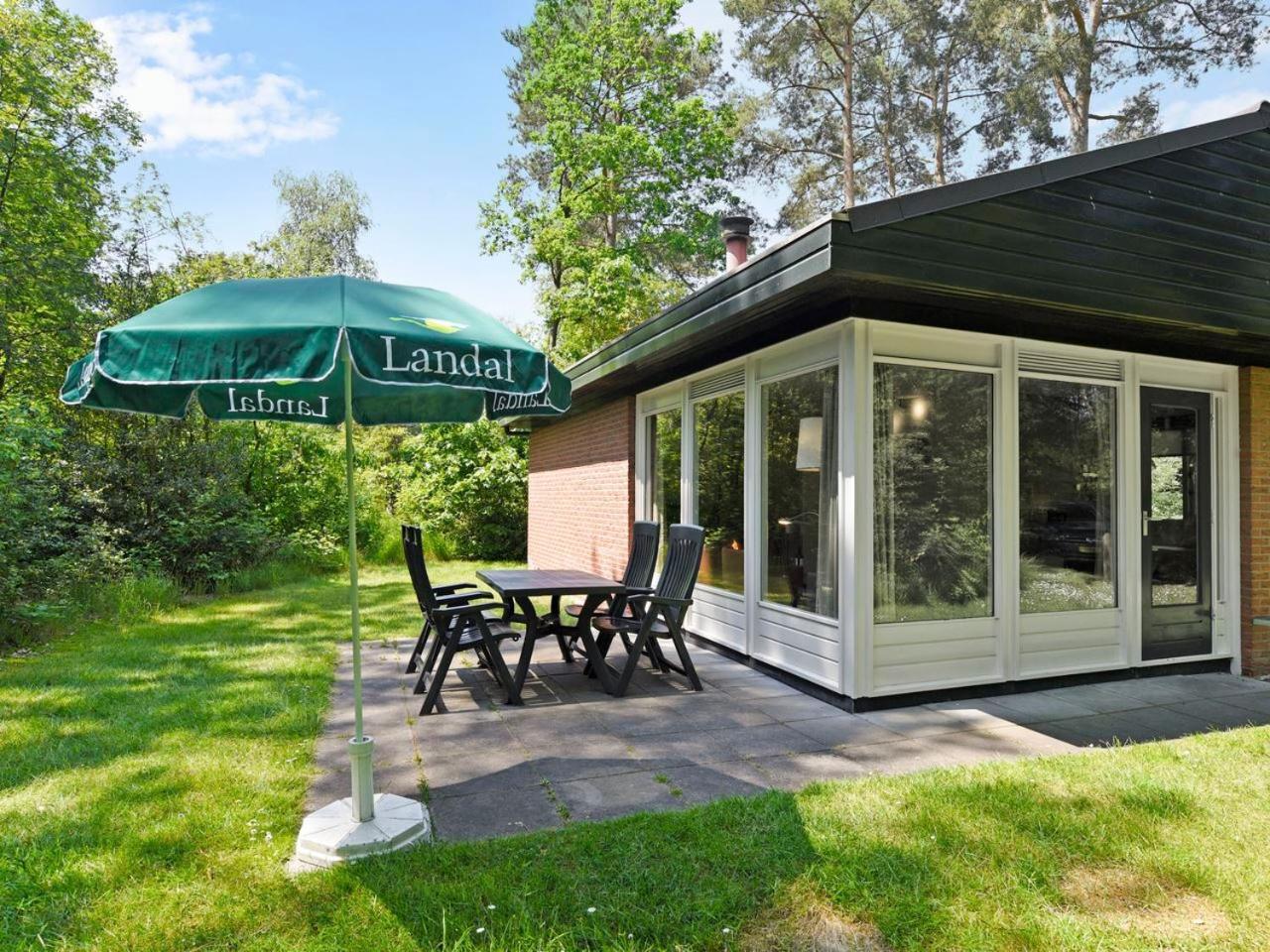 Luxury 4-Person Bungalow In The Holiday Park Landal Twenhaarsveld Holten Phòng bức ảnh