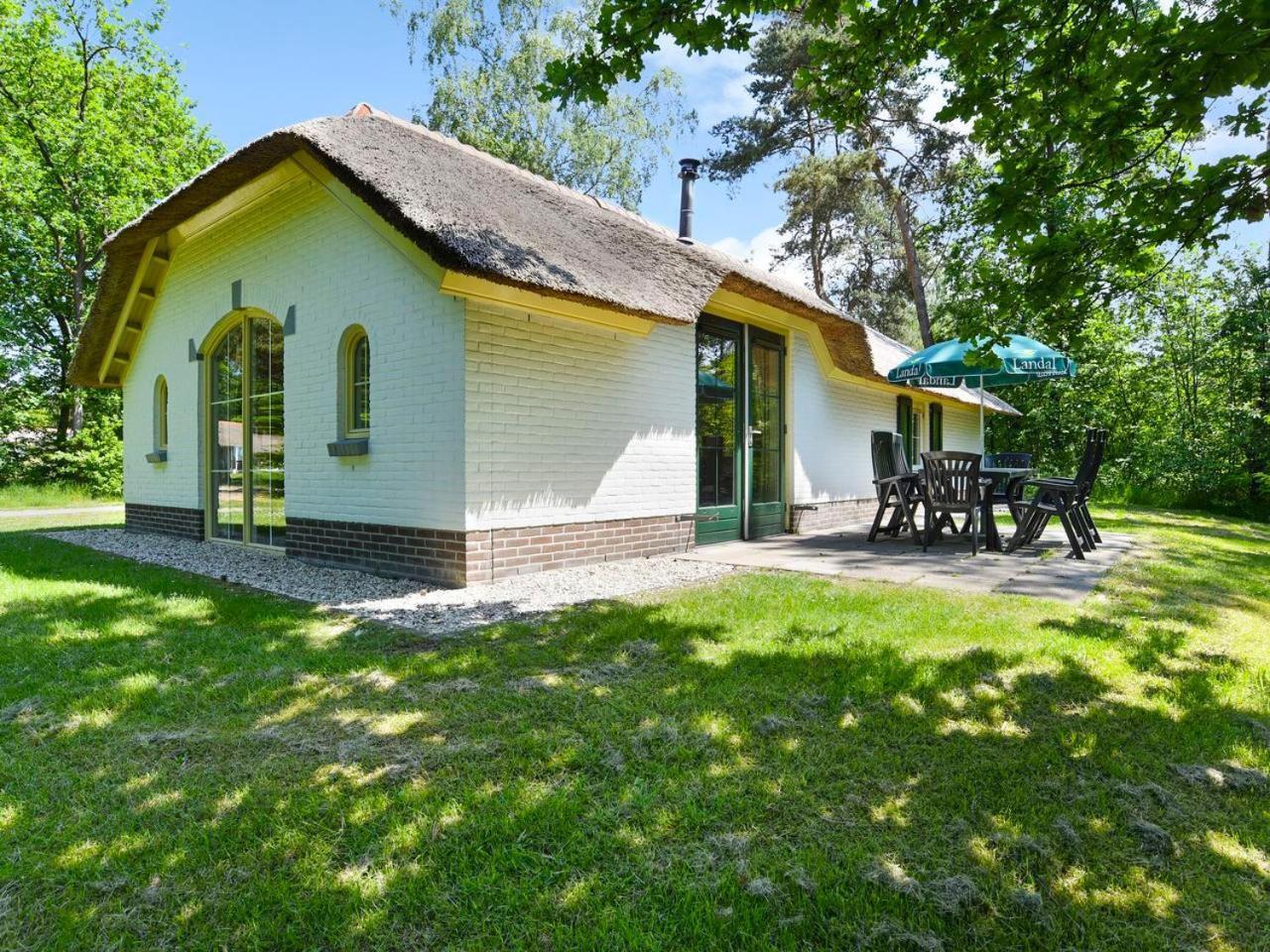 Luxury 4-Person Bungalow In The Holiday Park Landal Twenhaarsveld Holten Phòng bức ảnh