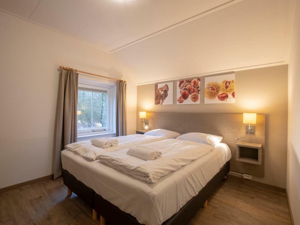 Luxury 4-Person Bungalow In The Holiday Park Landal Twenhaarsveld Holten Ngoại thất bức ảnh